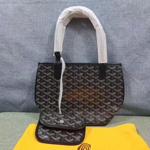 Goyard Black and Gray Patterned Tote with Pouch